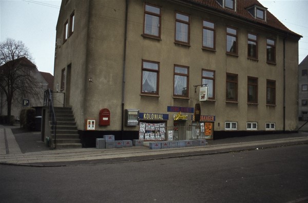 Udsigten 10, kælderen. Kolonialhandel og brødudsalg