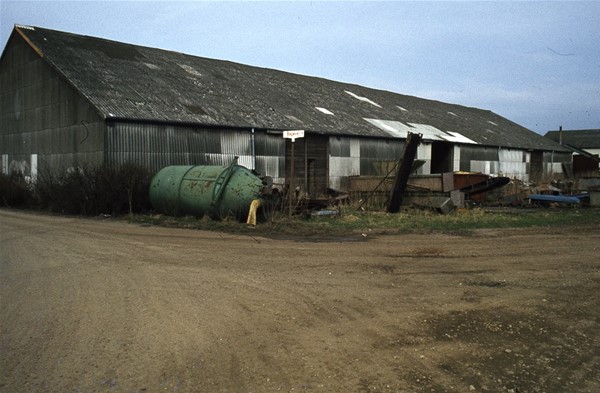 Den gamle Dansk Landbrugs Grovvareselskab (DLG) hal, nu Kolding Omegns Foderstofforening (KOF), ved åen