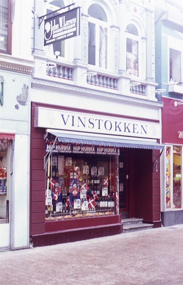 Vinstokken (tidligere Bloms Viktualieforretning)