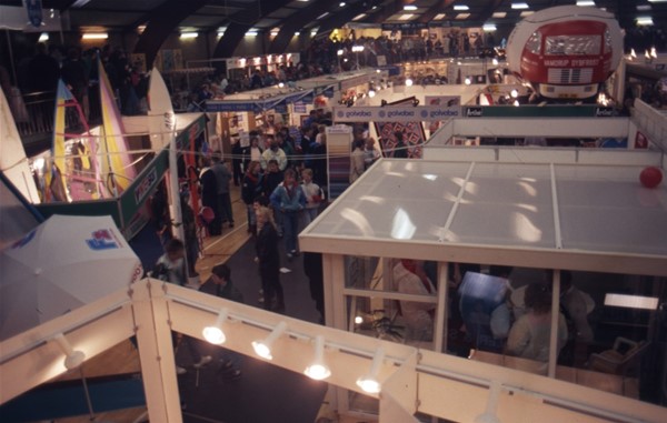 Tøndervej 77. Messe i Kongreshallen