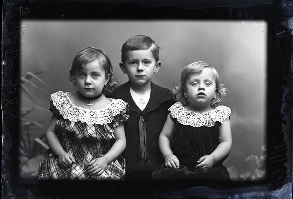 Albert Kristian Thomsen, Gerda Nathalie Thomsen og Laurits Dyreborg Thomsen